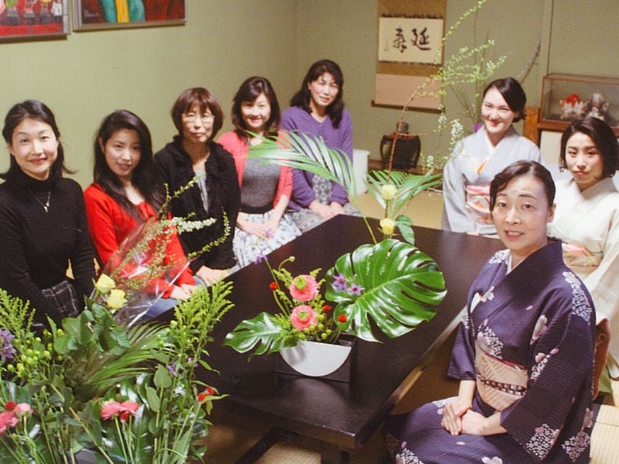 髙橋もとみ　池坊表千家　正晃寺優美庵教室