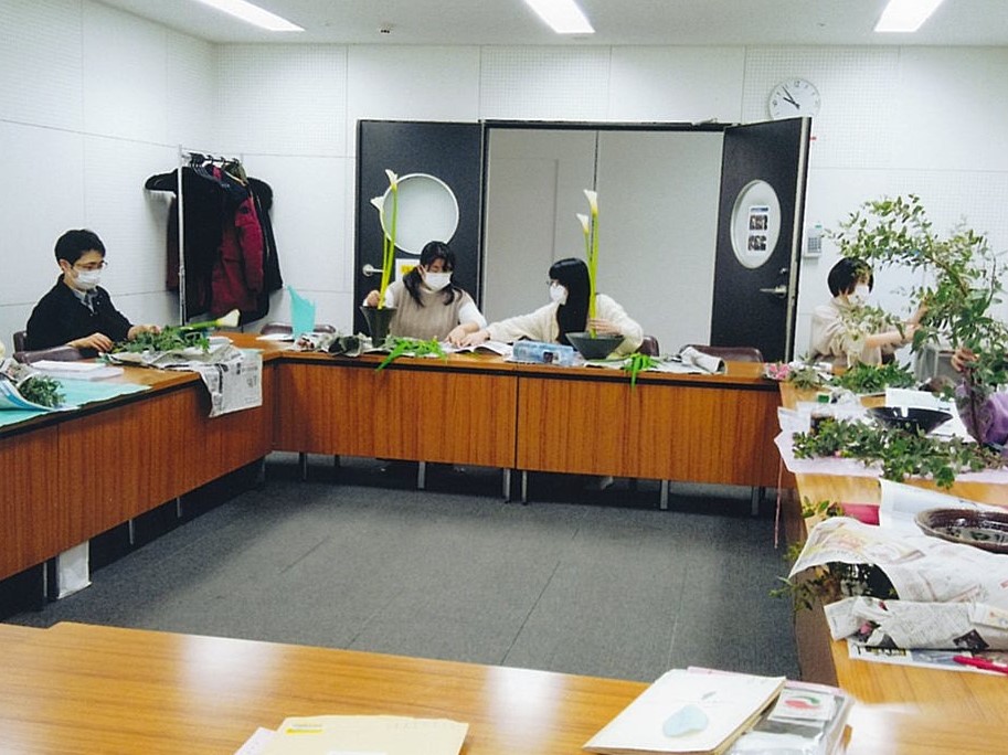 海老名池坊いけばな教室（ライセンスクラス）