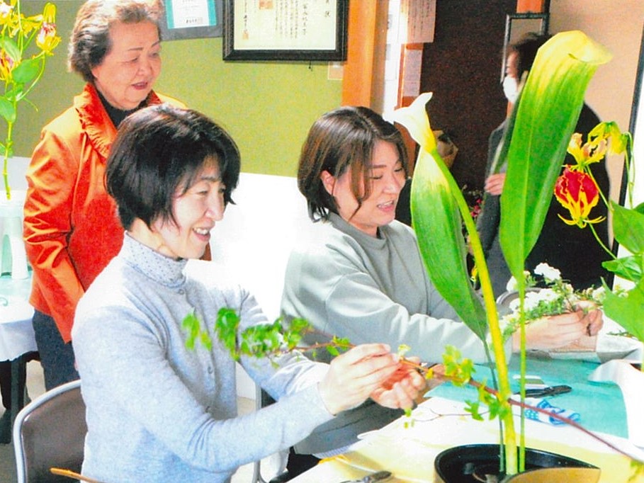 池坊いけばな教室　冨永紀美子