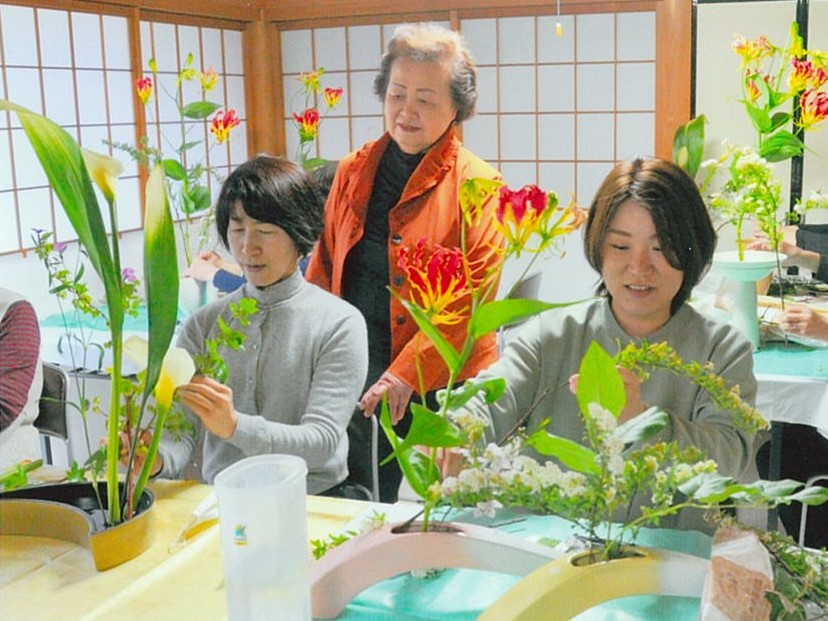 池坊いけばな教室　冨永紀美子