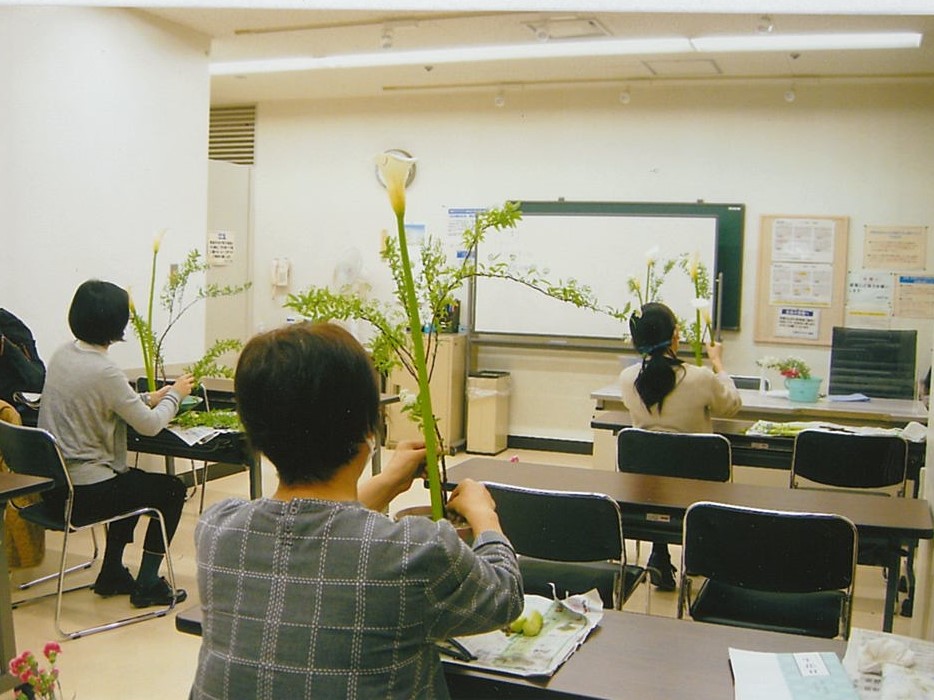 近鉄文化サロン橿原　いけばな池坊教室