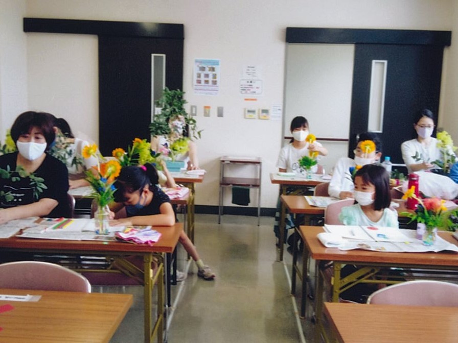 海老名池坊いけばな教室（ビギナークラス）