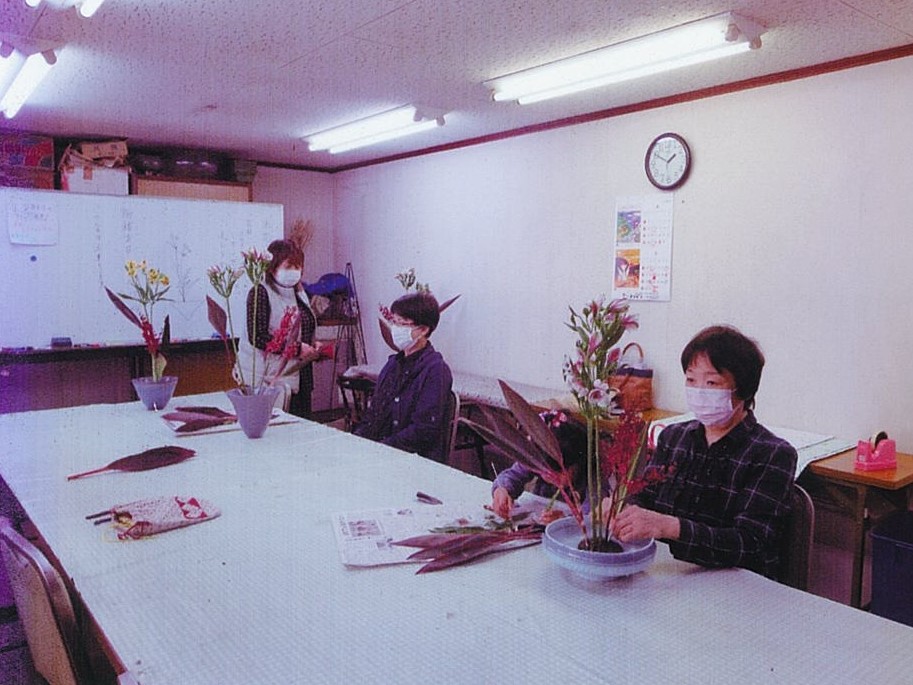 たかみいけ花教室　池坊土曜教室