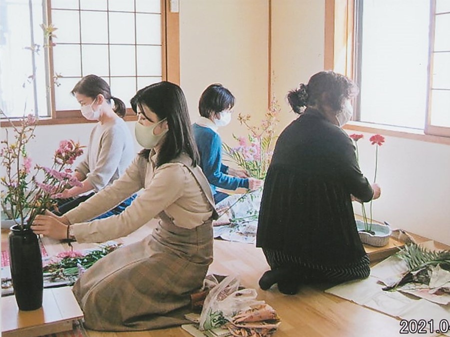 木谷恵子　池坊いけばな針中野教室