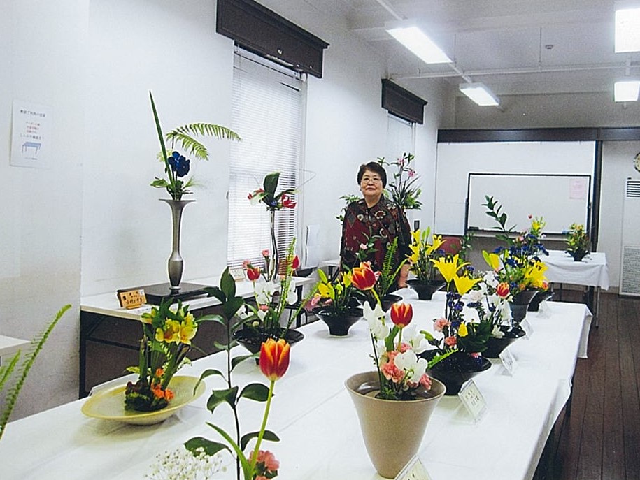 池坊生け花カラコロ教室3F