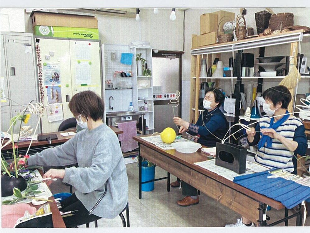 飯田保津美　池坊いけばな教室