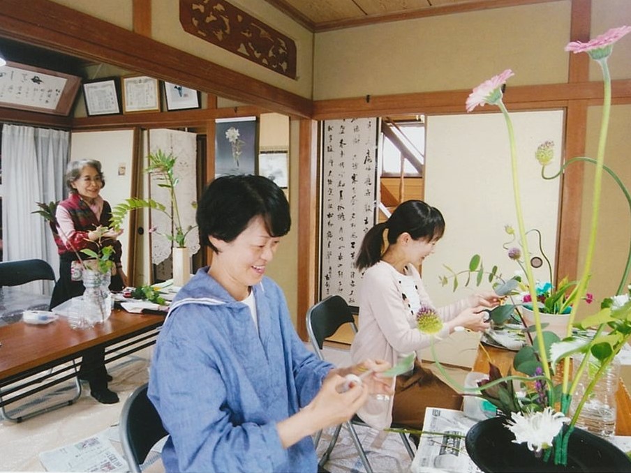 青山昌子　池坊いけばな・茶道裏千家教室