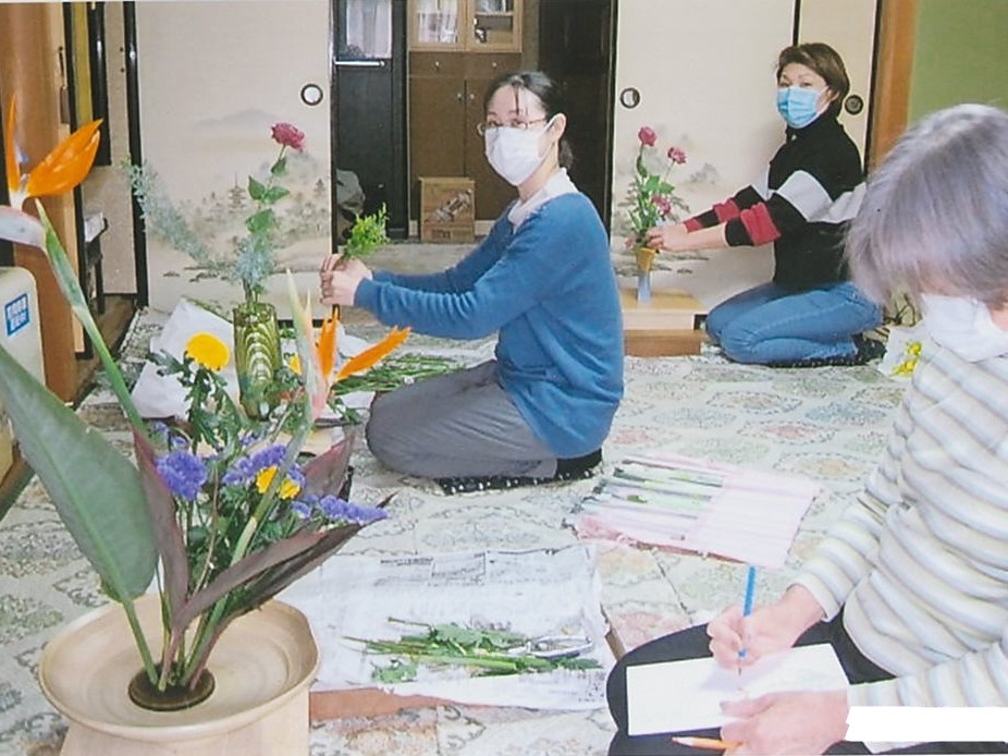 木谷恵子　池坊いけばなさつき野教室