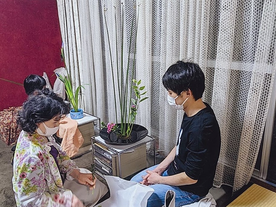 岡田豊子　池坊裏千家茶華道教室