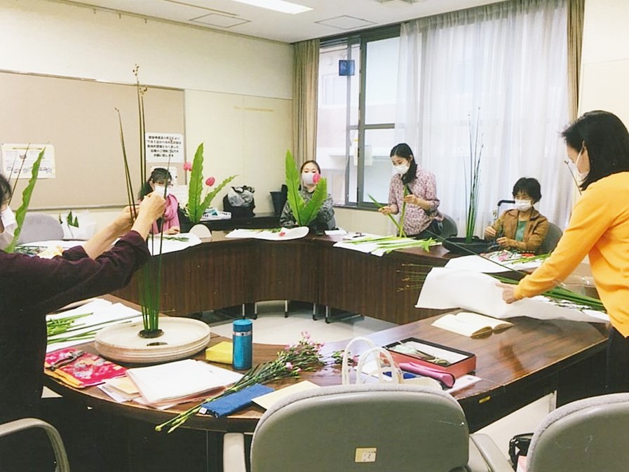 狭山市富士見公民館　いけ花泉会