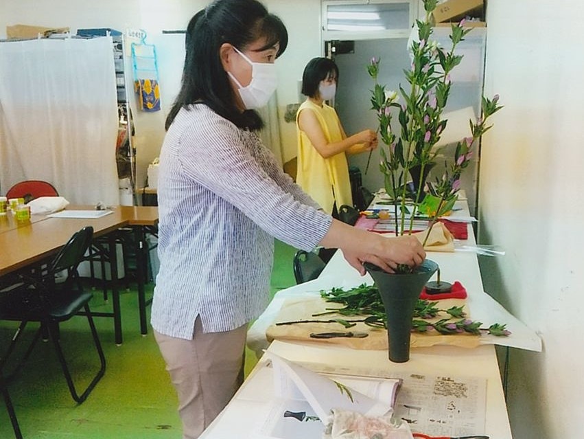 趣味の広場　池坊いけばな教室　角張香夢