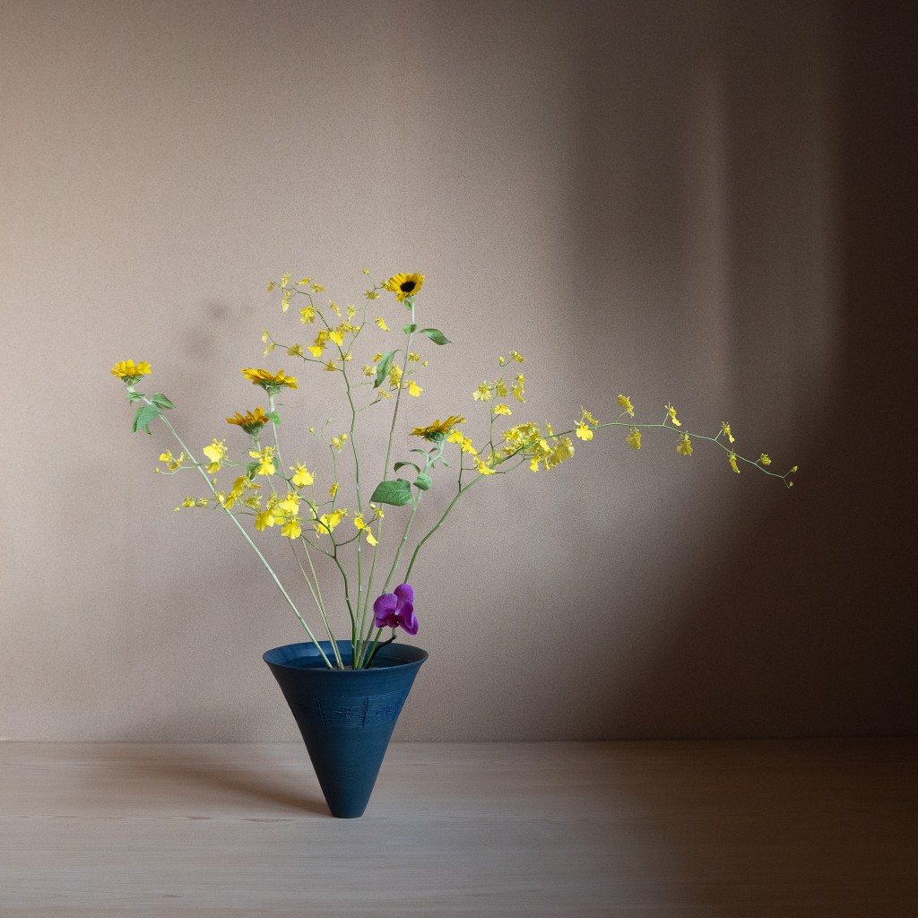 自由花
オンシジウム、ひまわり、胡蝶蘭