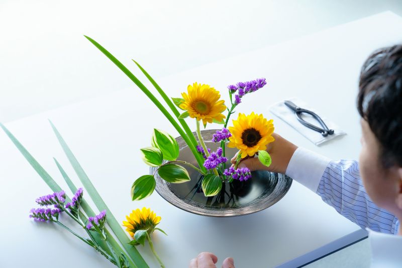 引っ越し・進学の春に。いけばなを続けるという選択