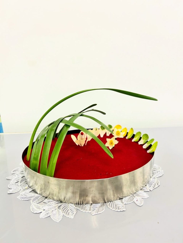 親子で学ぶ自由花|池坊中央研修学院 冬期講習・水仙をいける二日間