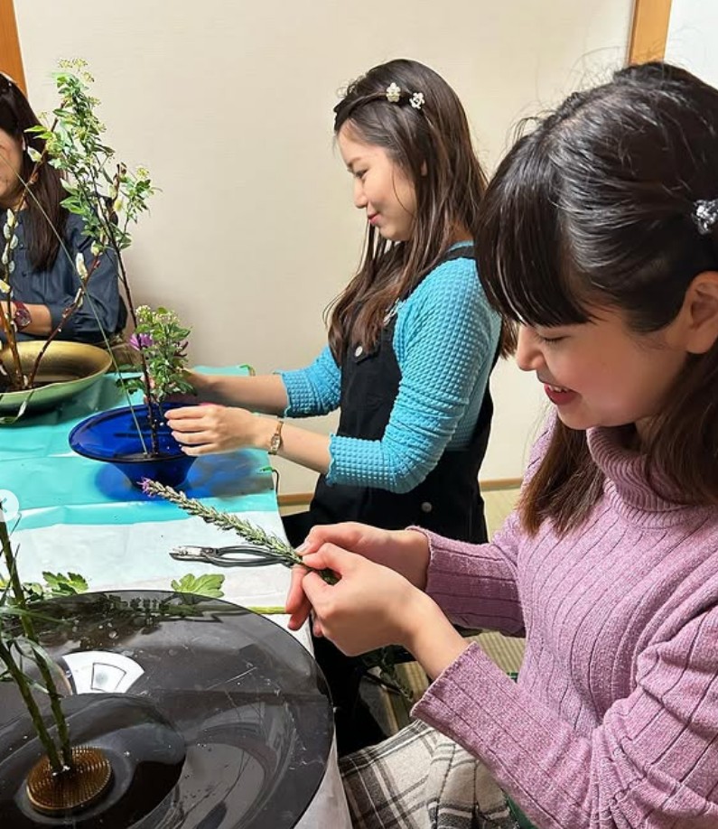 母娘で池坊いけばな体験