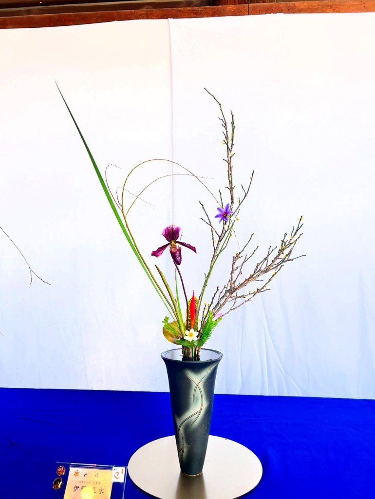 雪の北野天満宮での献花｜立花新風体と梅への想い